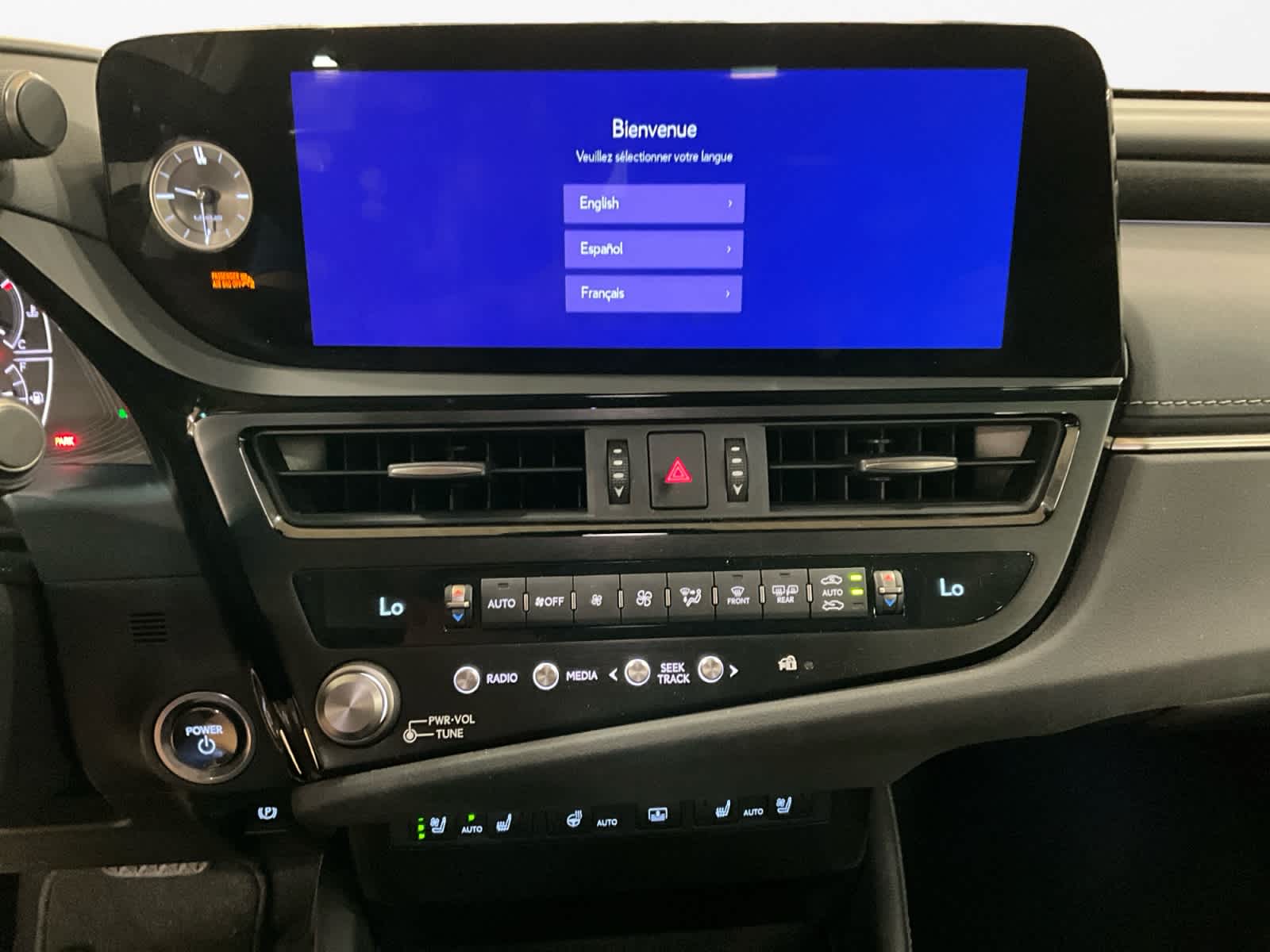 2025 Lexus ES 300h Ultra Luxury