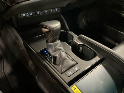 2025 Lexus ES 300h Ultra Luxury