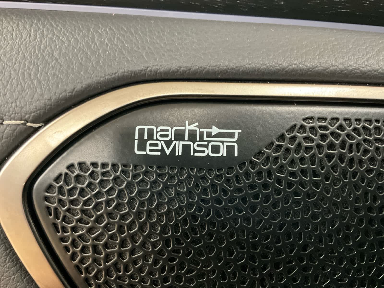 2025 Lexus ES 300h Ultra Luxury