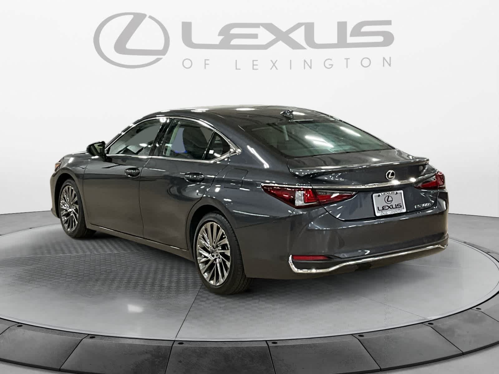 2025 Lexus ES 300h Ultra Luxury