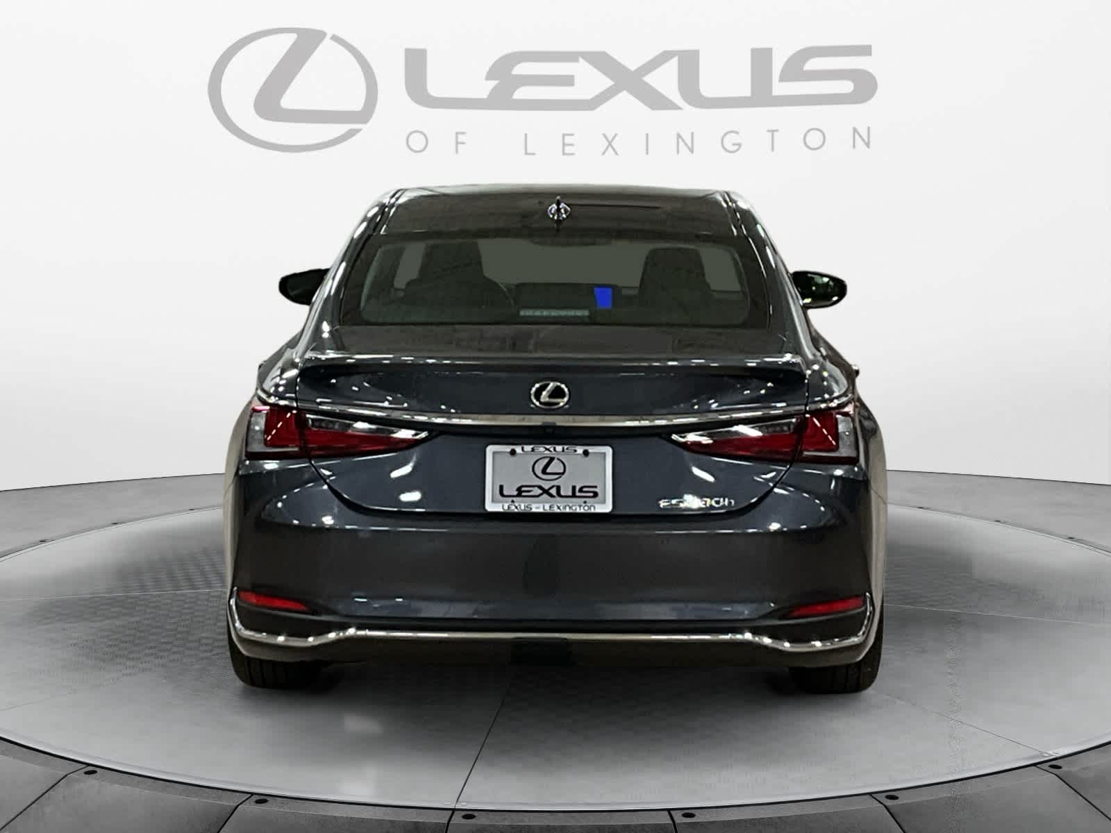 2025 Lexus ES 300h Ultra Luxury