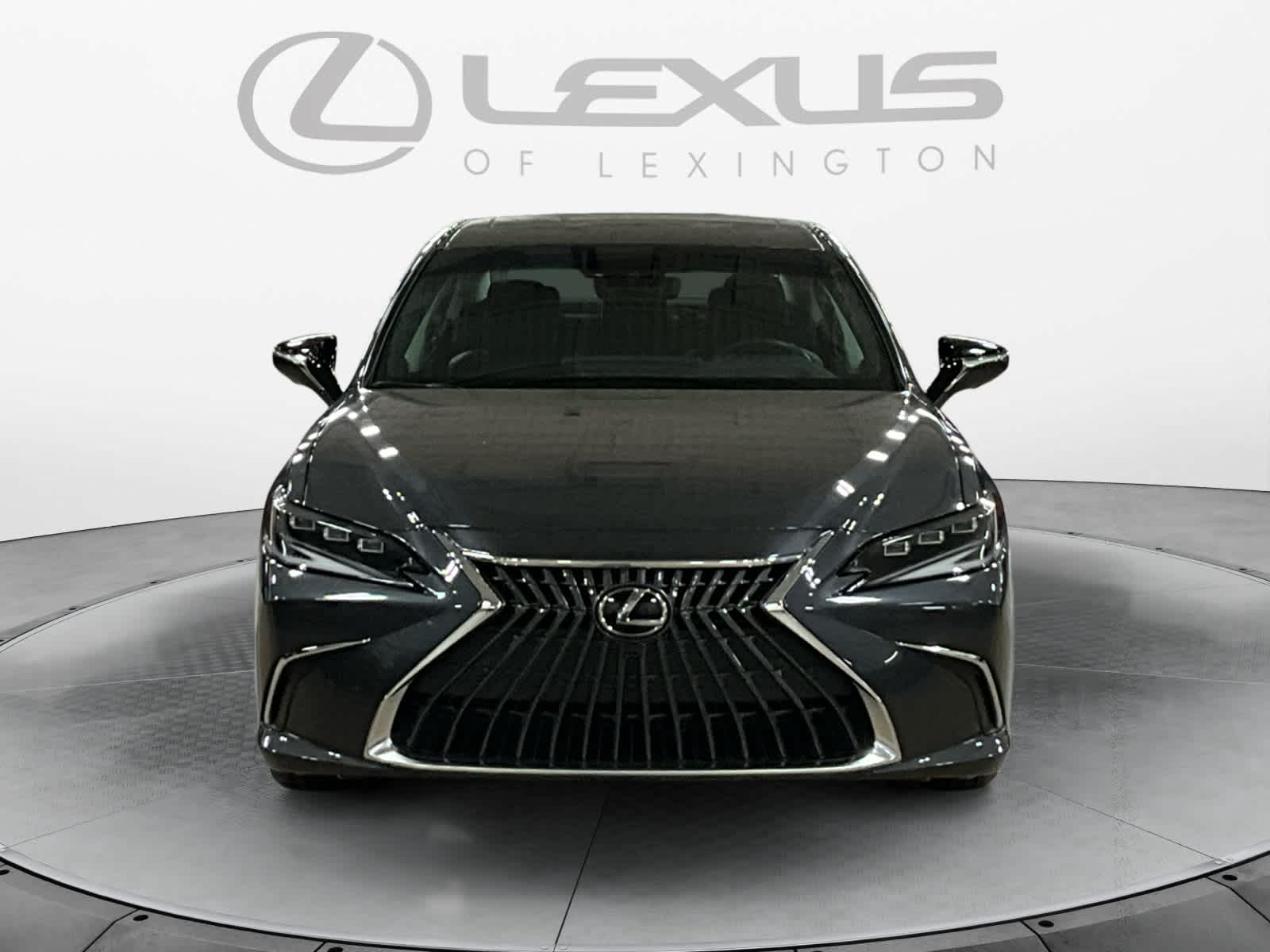 2025 Lexus ES 300h Ultra Luxury