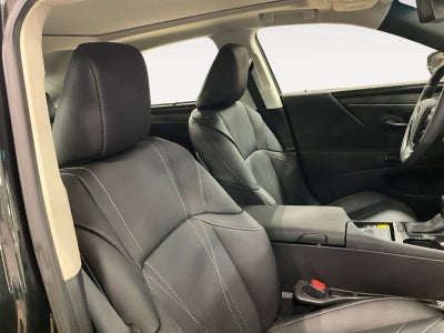 2025 Lexus ES 350 Ultra Luxury