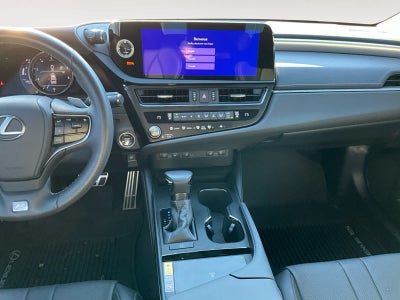 2025 Lexus ES F SPORT Handling