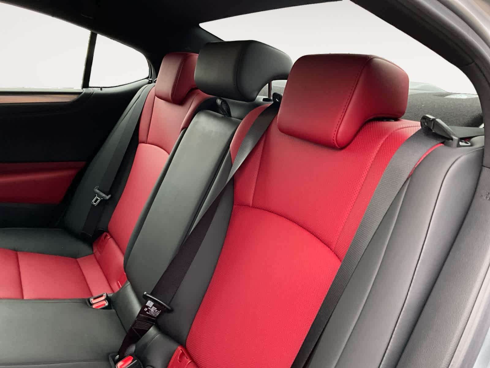 2025 Lexus ES F SPORT Handling