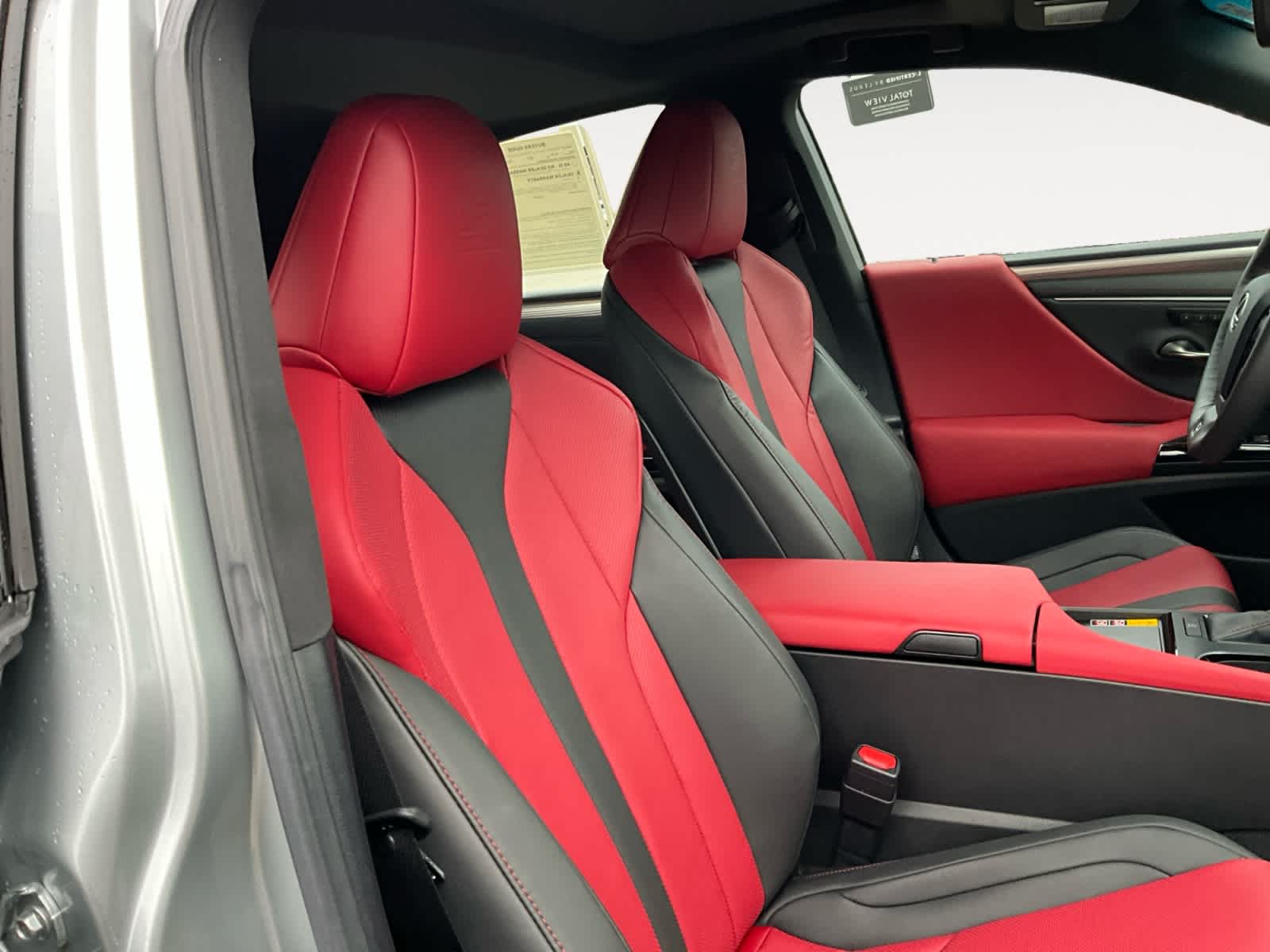 2025 Lexus ES F SPORT Handling