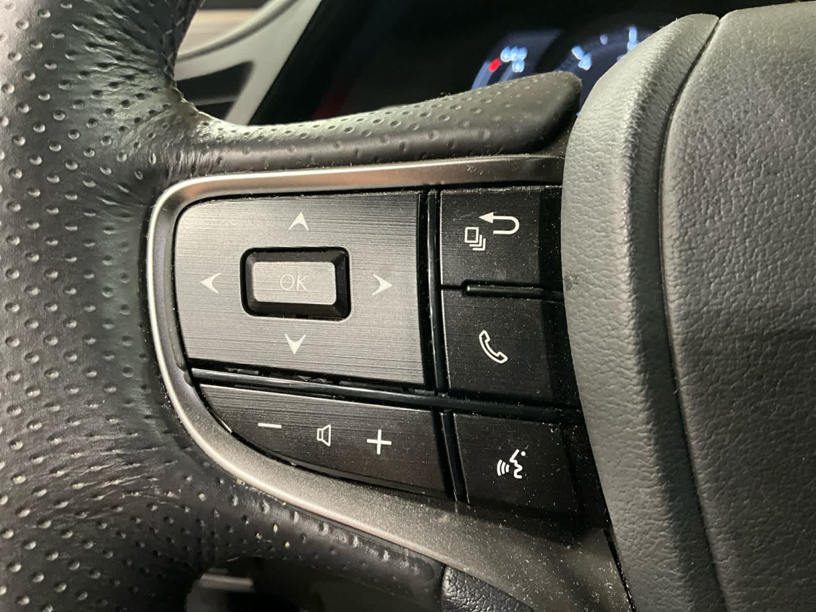 2023 Lexus ES 350 F SPORT Handling