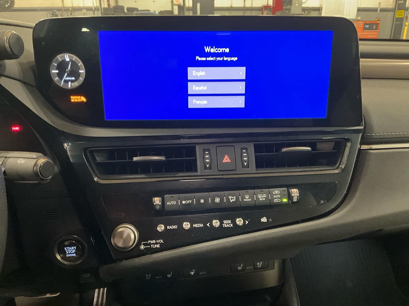 2023 Lexus ES 350 F SPORT Handling