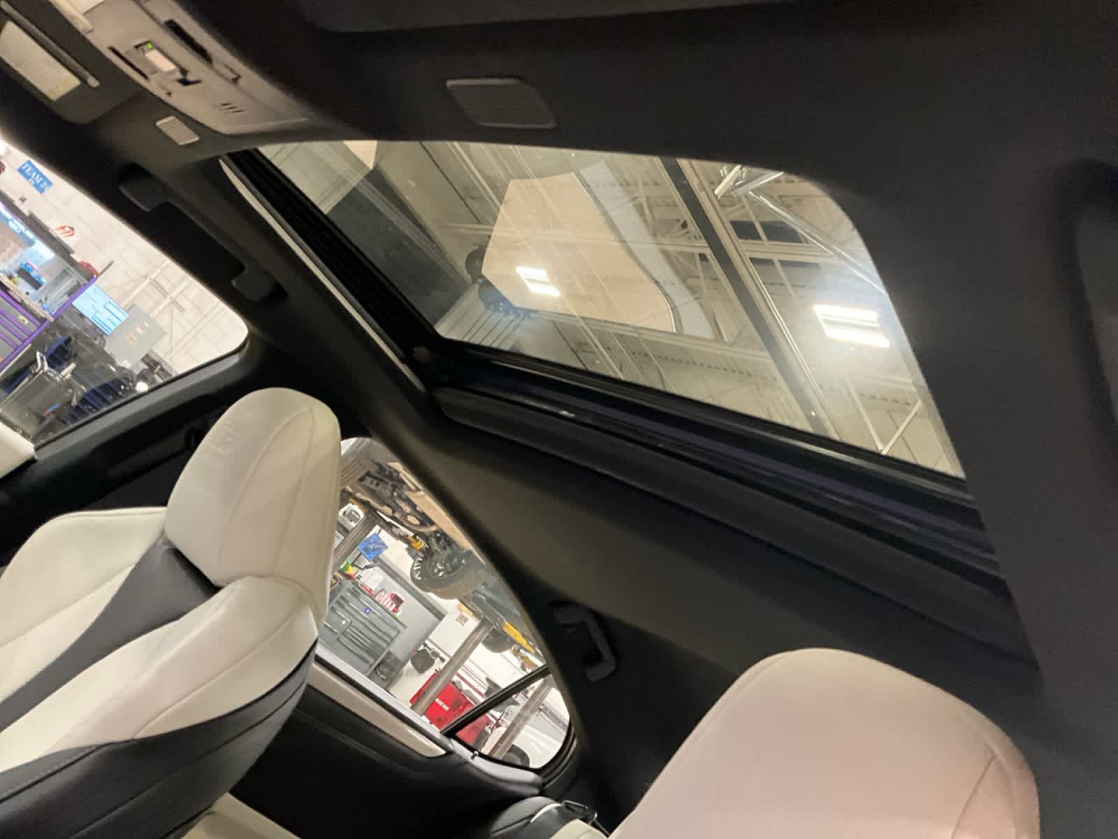 2023 Lexus ES 350 F SPORT Handling