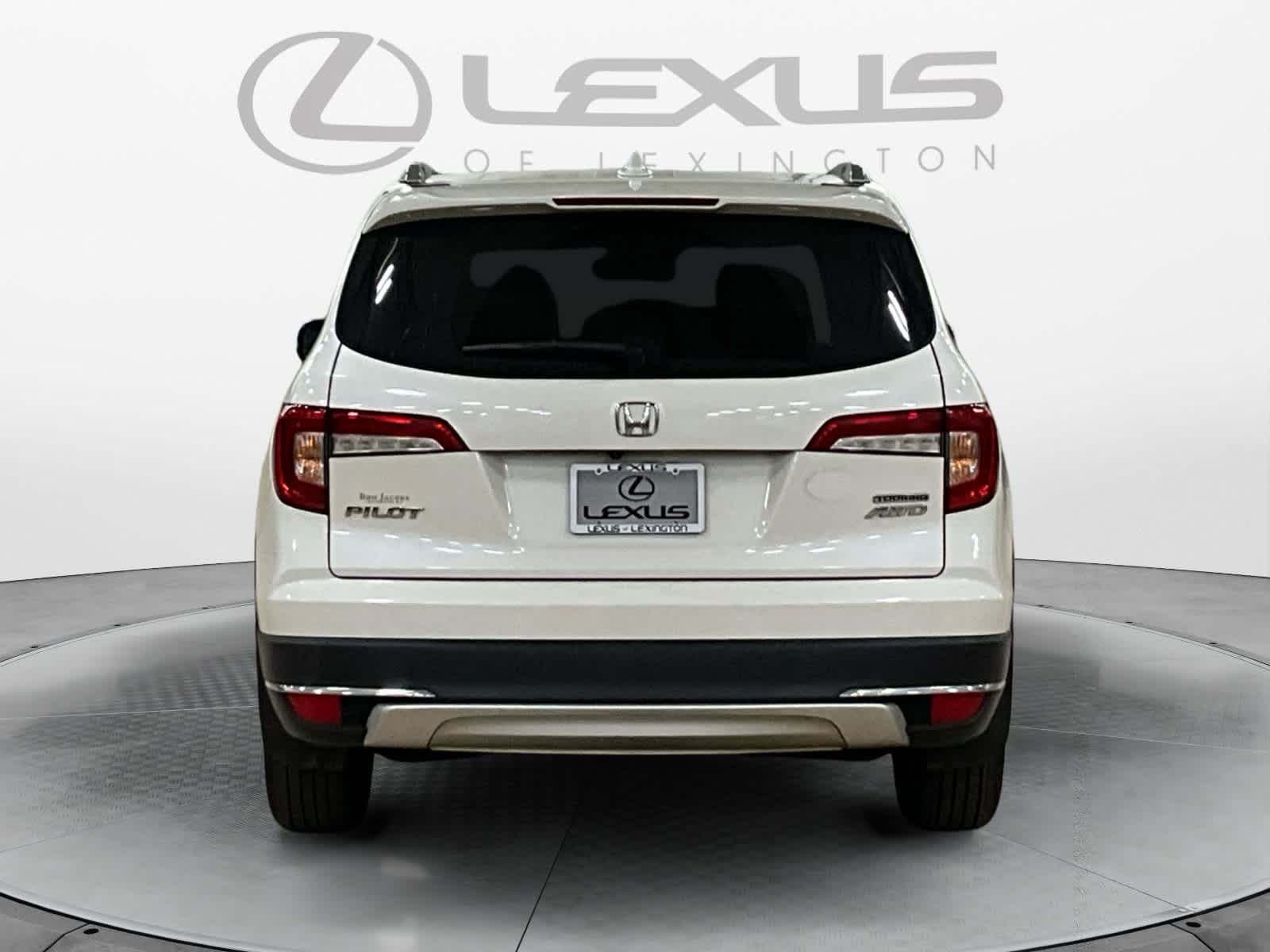 2019 Honda Pilot Touring 7-Passenger