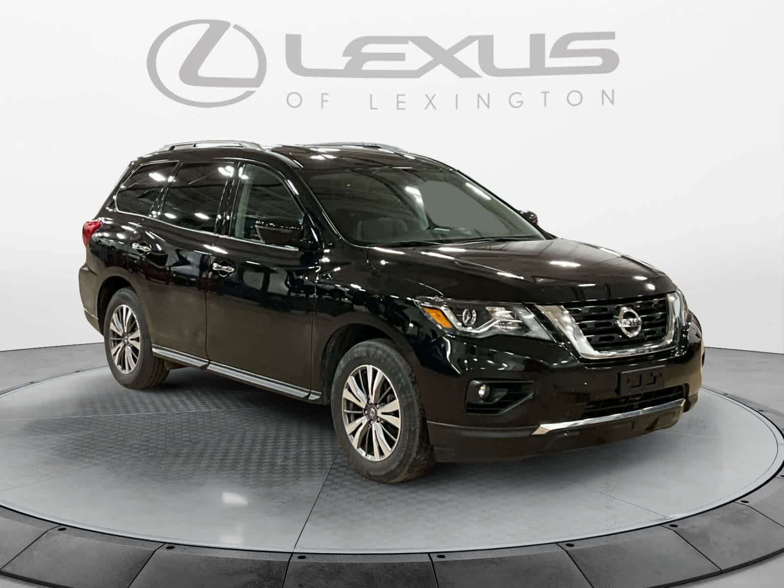 2019 Nissan Pathfinder SL