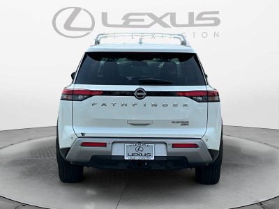 2022 Nissan Pathfinder Platinum