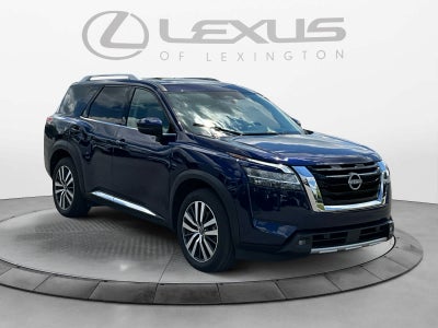 2022 Nissan Pathfinder Platinum