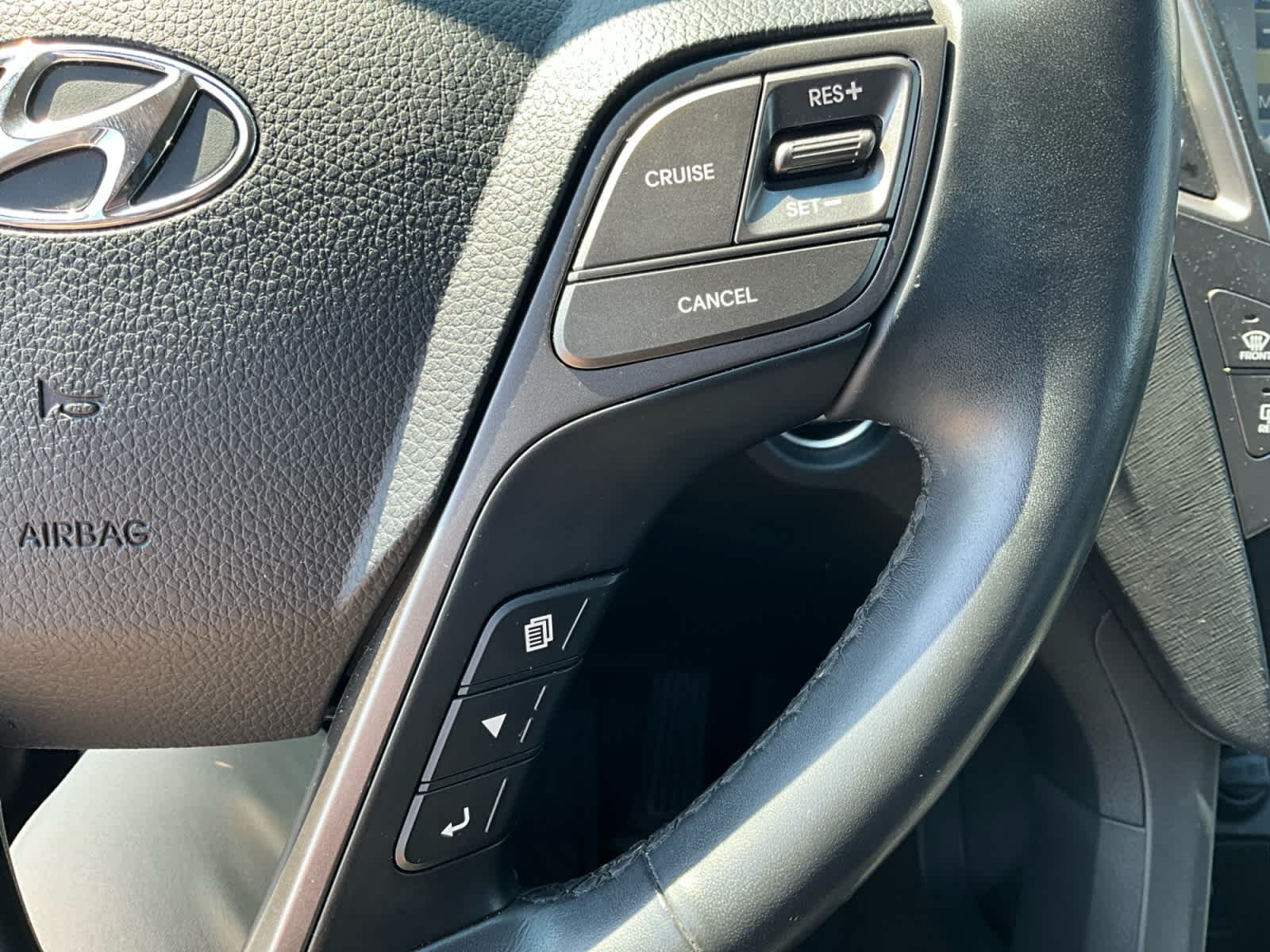 2017 Hyundai Santa Fe Sport 2.0T Ultimate