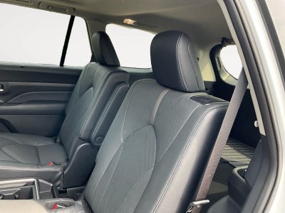 2025 Toyota Grand Highlander Platinum