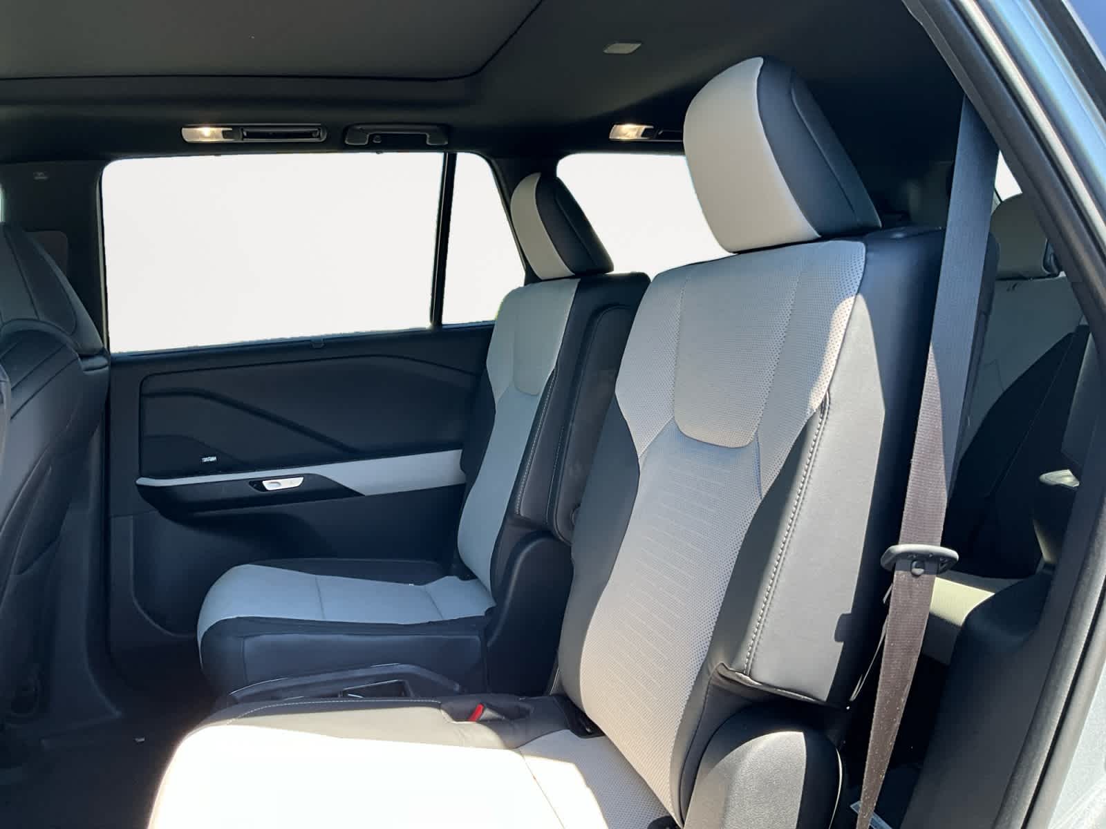 2025 Lexus TX 350 F SPORT Handling