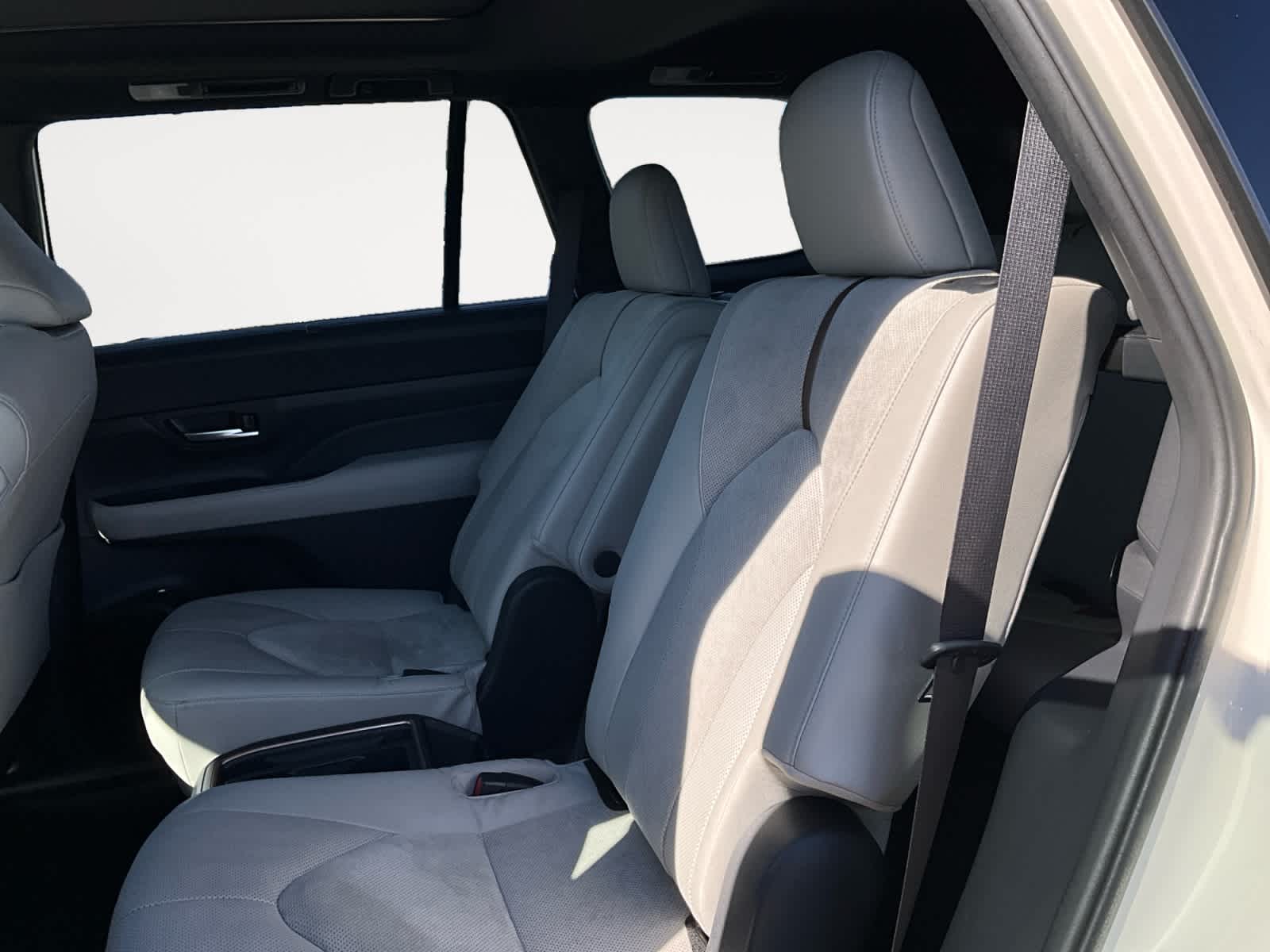 2024 Toyota Grand Highlander Hybrid MAX Platinum