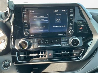 2022 Toyota Highlander LE