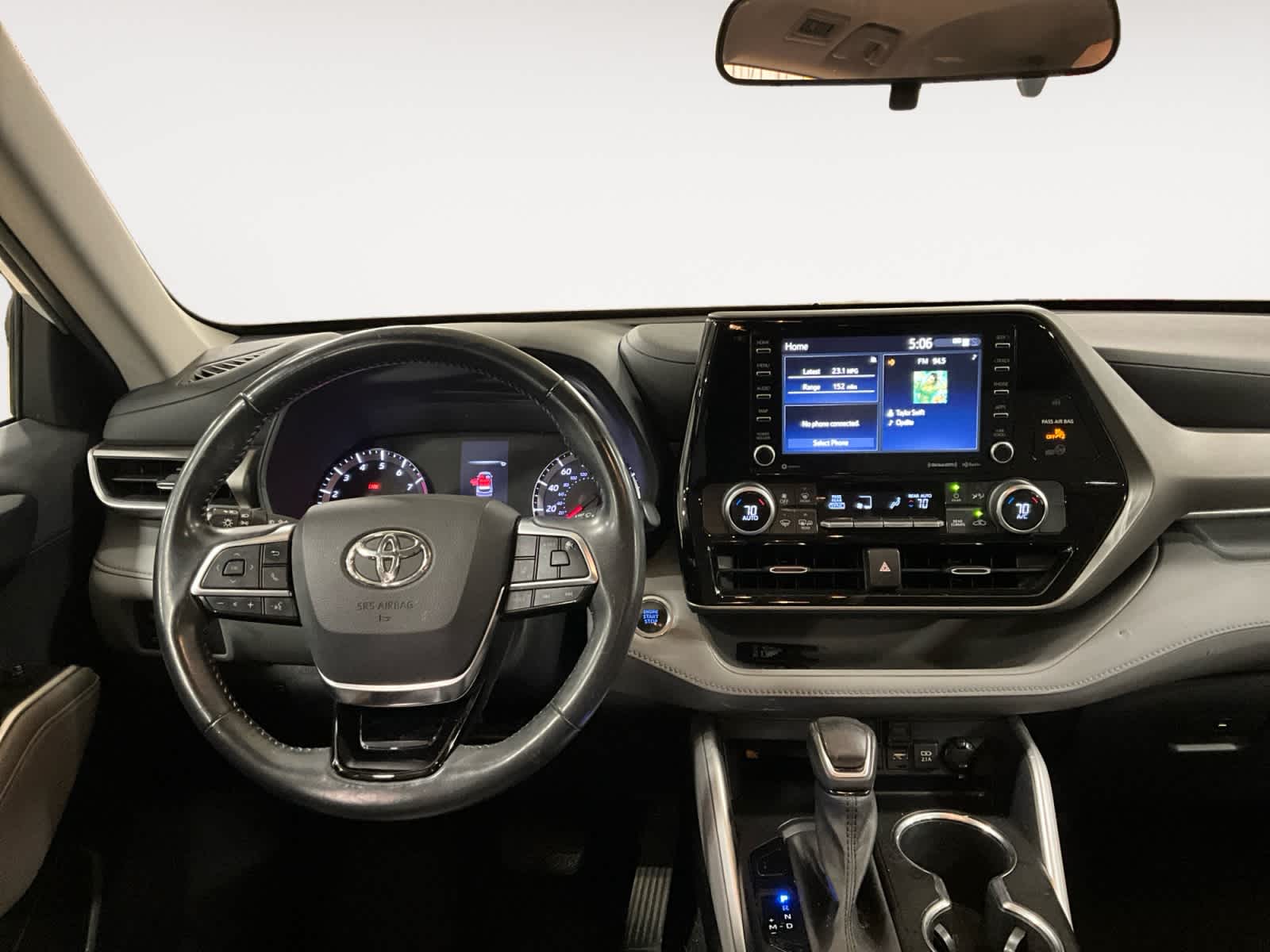 2021 Toyota Highlander LE