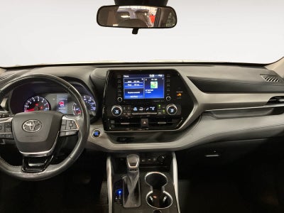 2021 Toyota Highlander LE