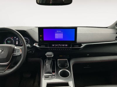 2025 Toyota Sienna XSE