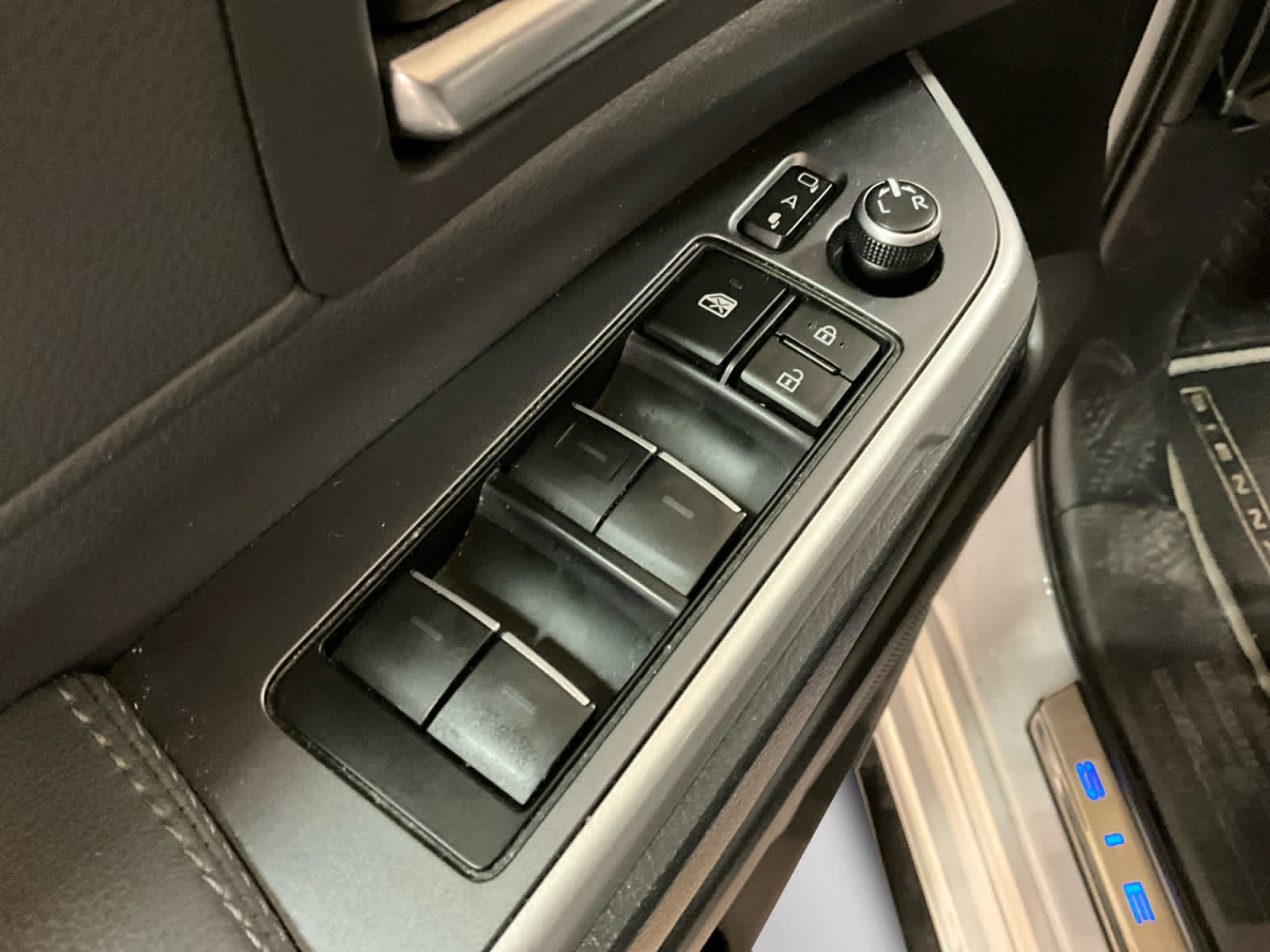 2023 Toyota Sienna XSE 25th Anniversary