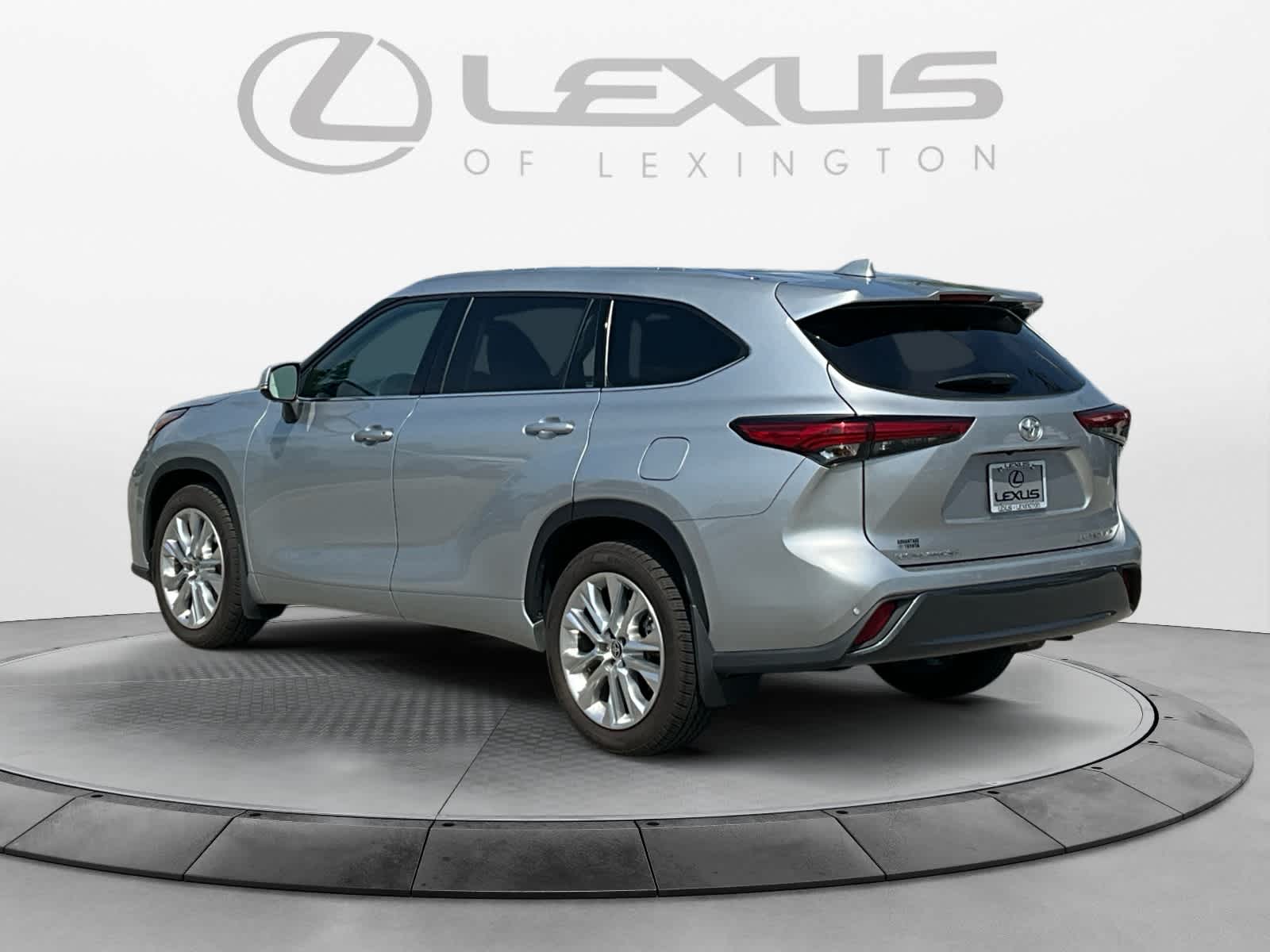 2022 Toyota Highlander Limited