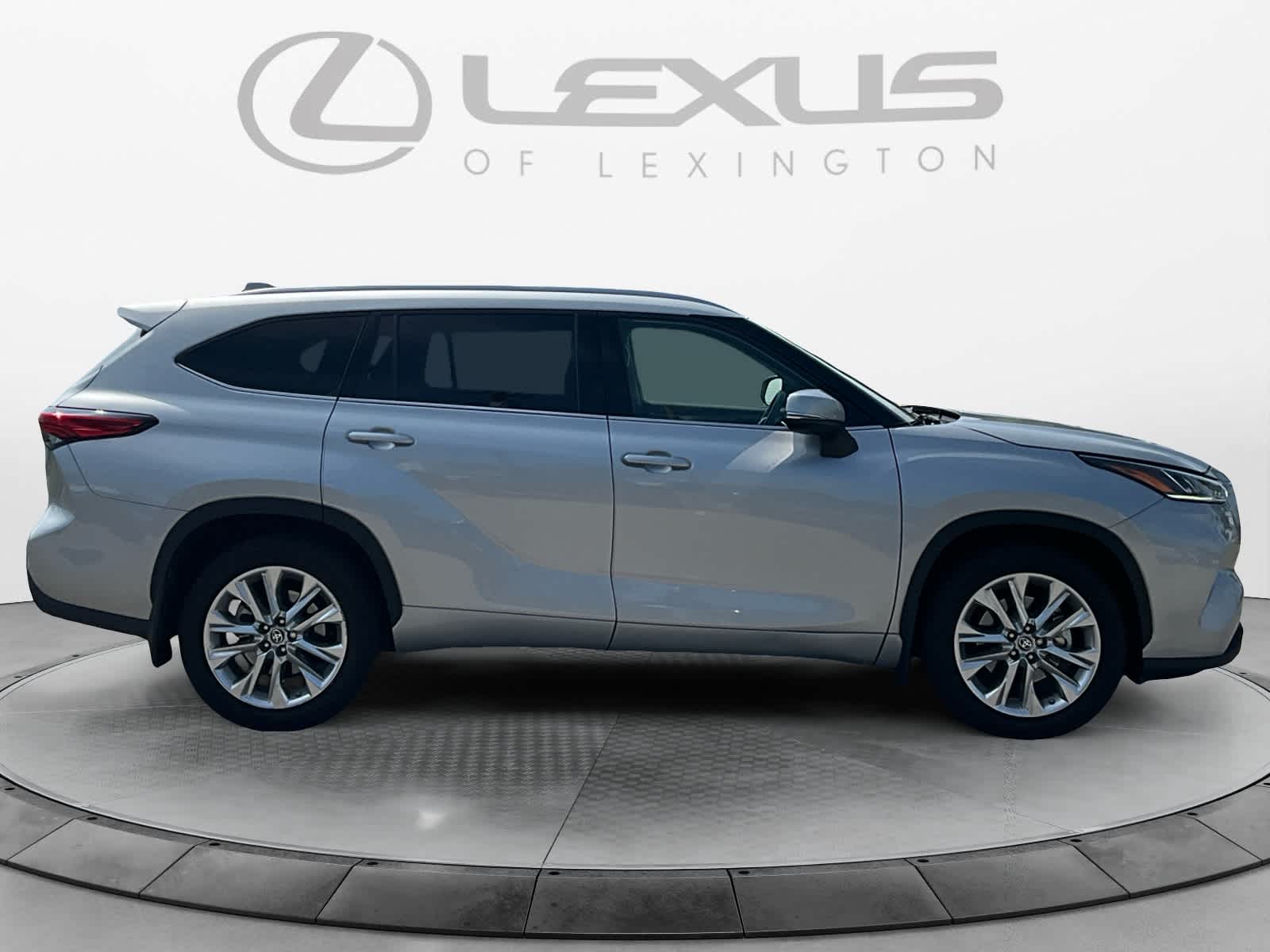 2022 Toyota Highlander Limited