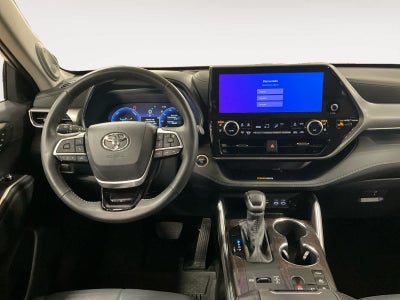 2025 Toyota Highlander Hybrid Platinum