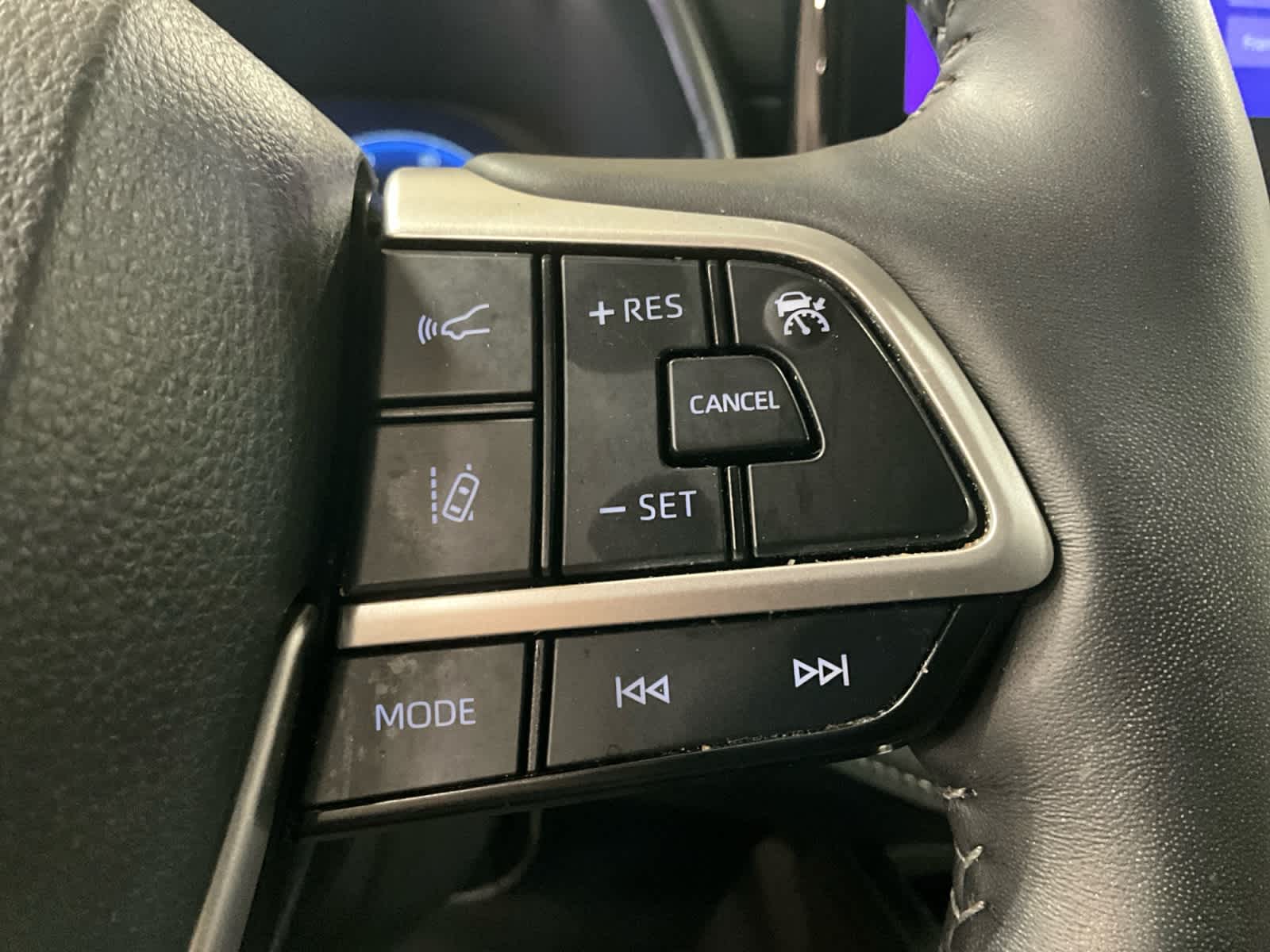 2025 Toyota Highlander Hybrid Platinum