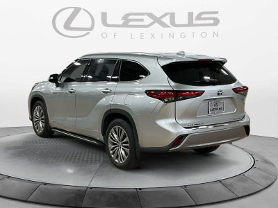 2021 Toyota Highlander Hybrid Platinum