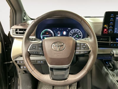 2021 Toyota Sienna Platinum