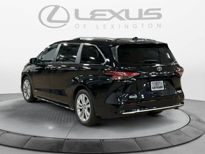 2021 Toyota Sienna Platinum