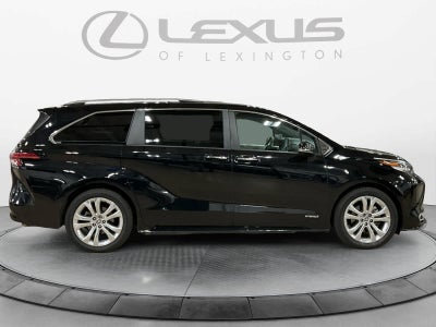 2021 Toyota Sienna Platinum