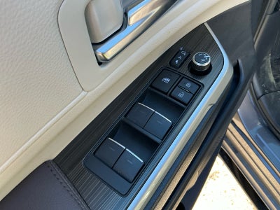 2023 Toyota Sienna Platinum