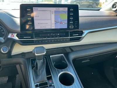 2023 Toyota Sienna Platinum