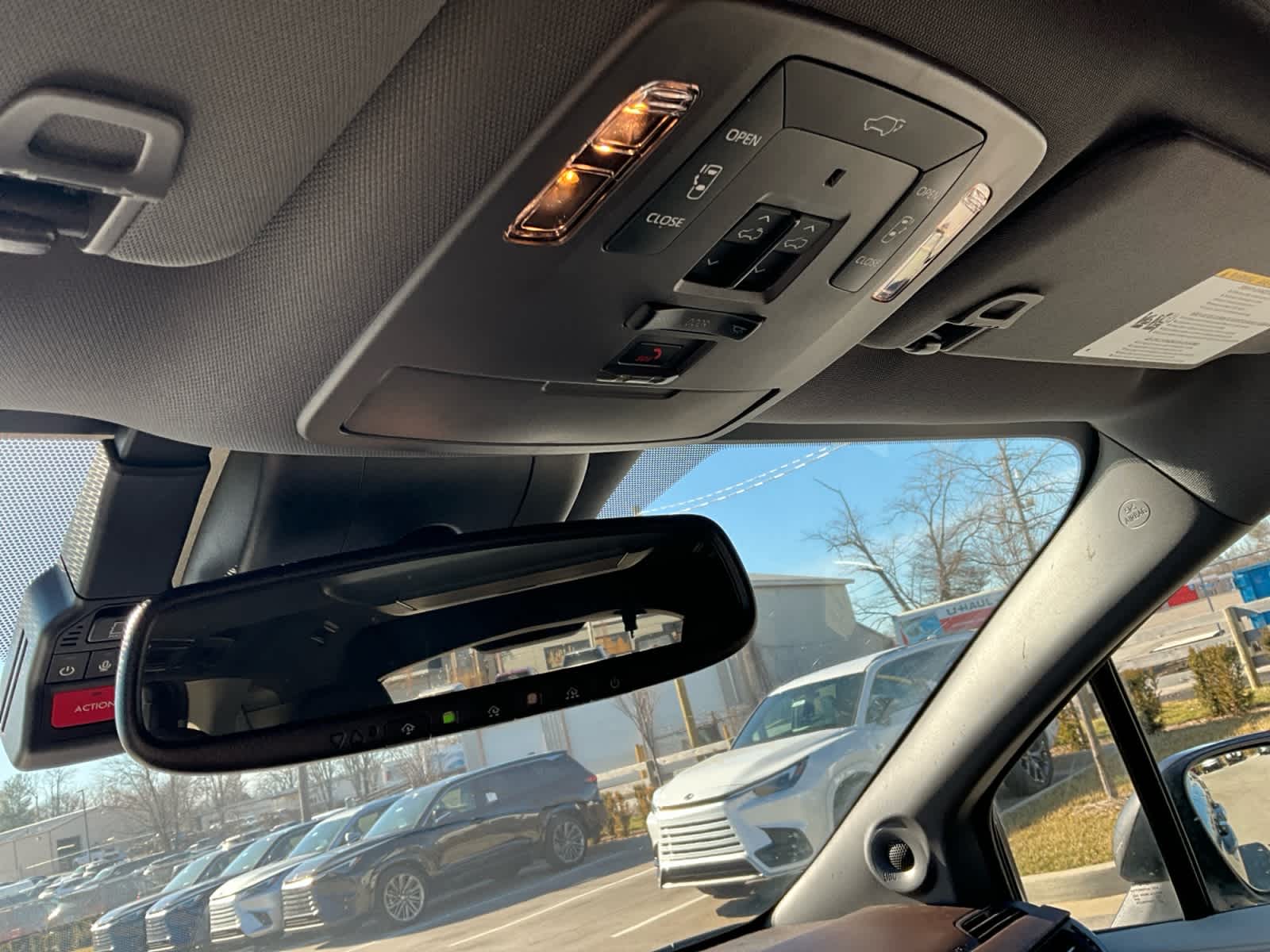 2023 Toyota Sienna Platinum