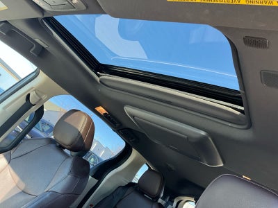 2023 Toyota Sienna Platinum