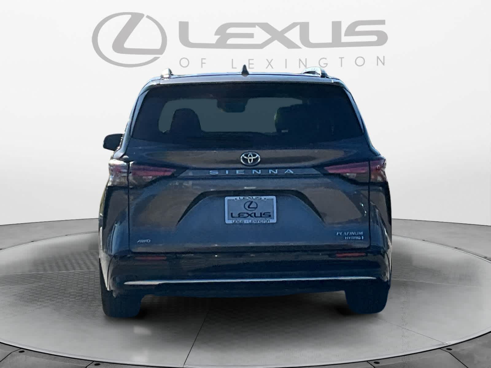 2023 Toyota Sienna Platinum