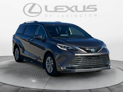 2023 Toyota Sienna Platinum