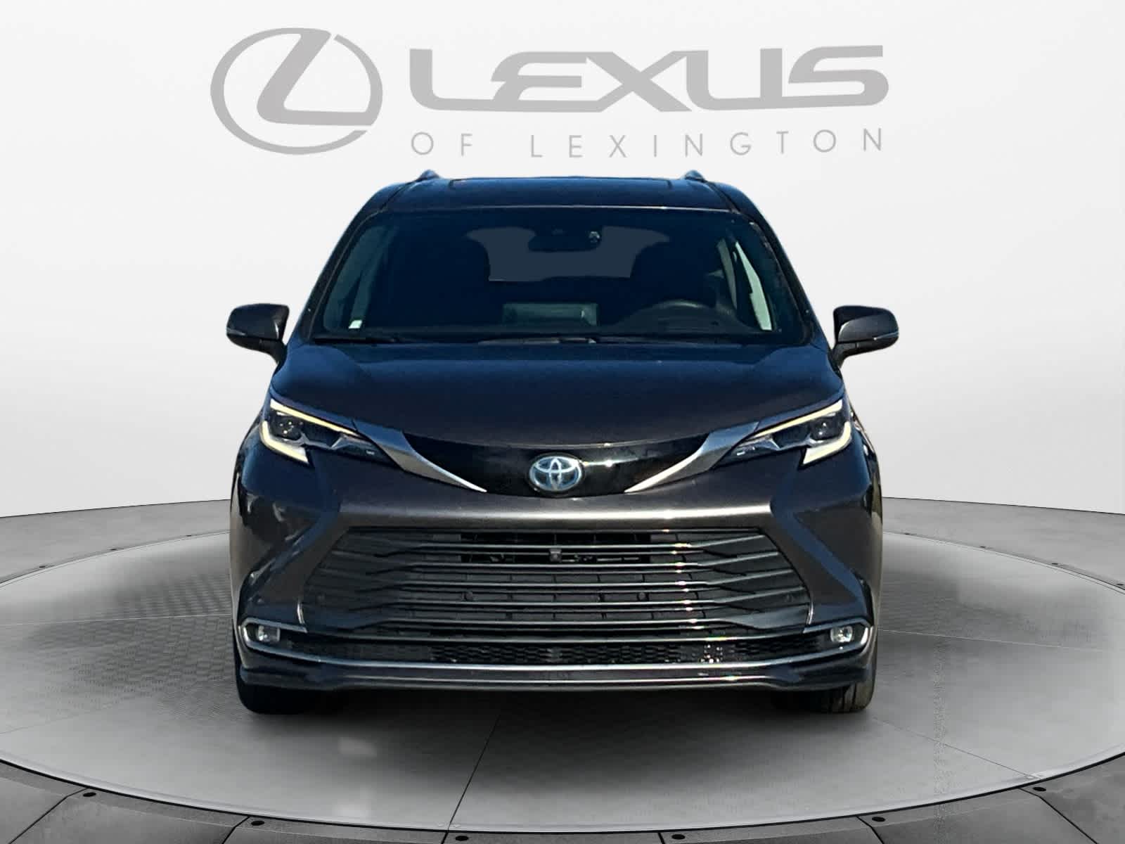 2023 Toyota Sienna Platinum
