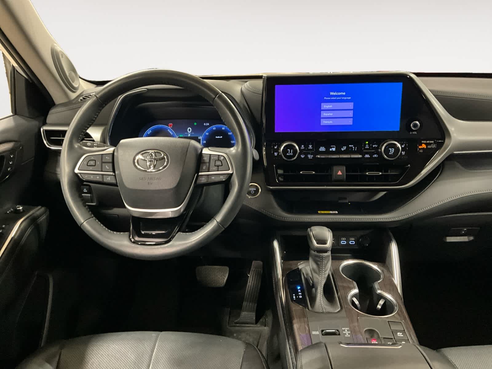 2023 Toyota Highlander Hybrid Platinum
