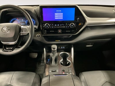 2023 Toyota Highlander Hybrid Platinum