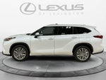 2023 Toyota Highlander Hybrid Platinum