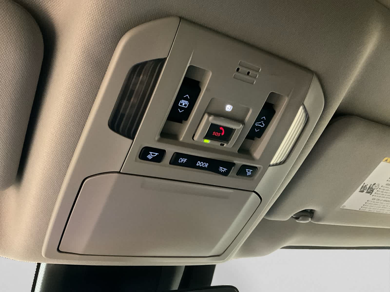 2023 Toyota Highlander Hybrid Platinum