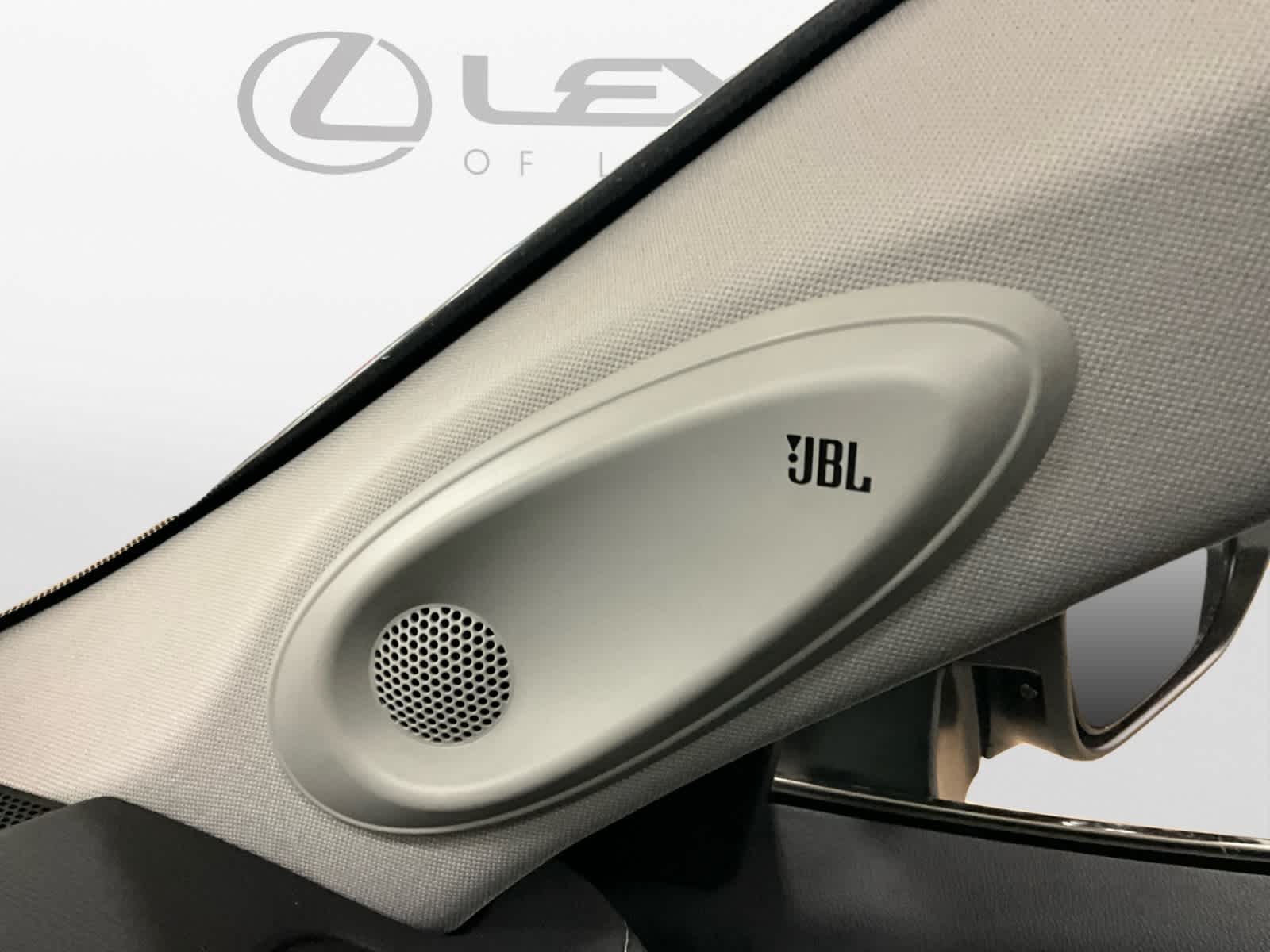 2023 Toyota Highlander Hybrid Platinum