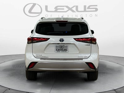 2023 Toyota Highlander Hybrid Platinum