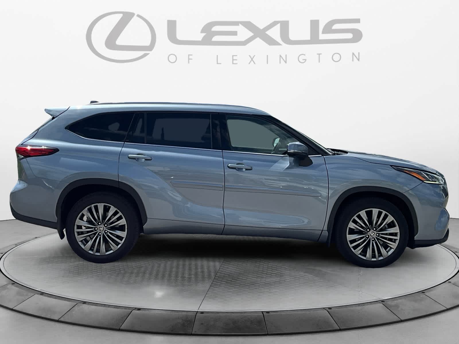 2020 Toyota Highlander Platinum