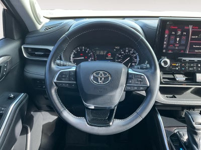 2020 Toyota Highlander Platinum
