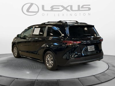 2021 Toyota Sienna XLE